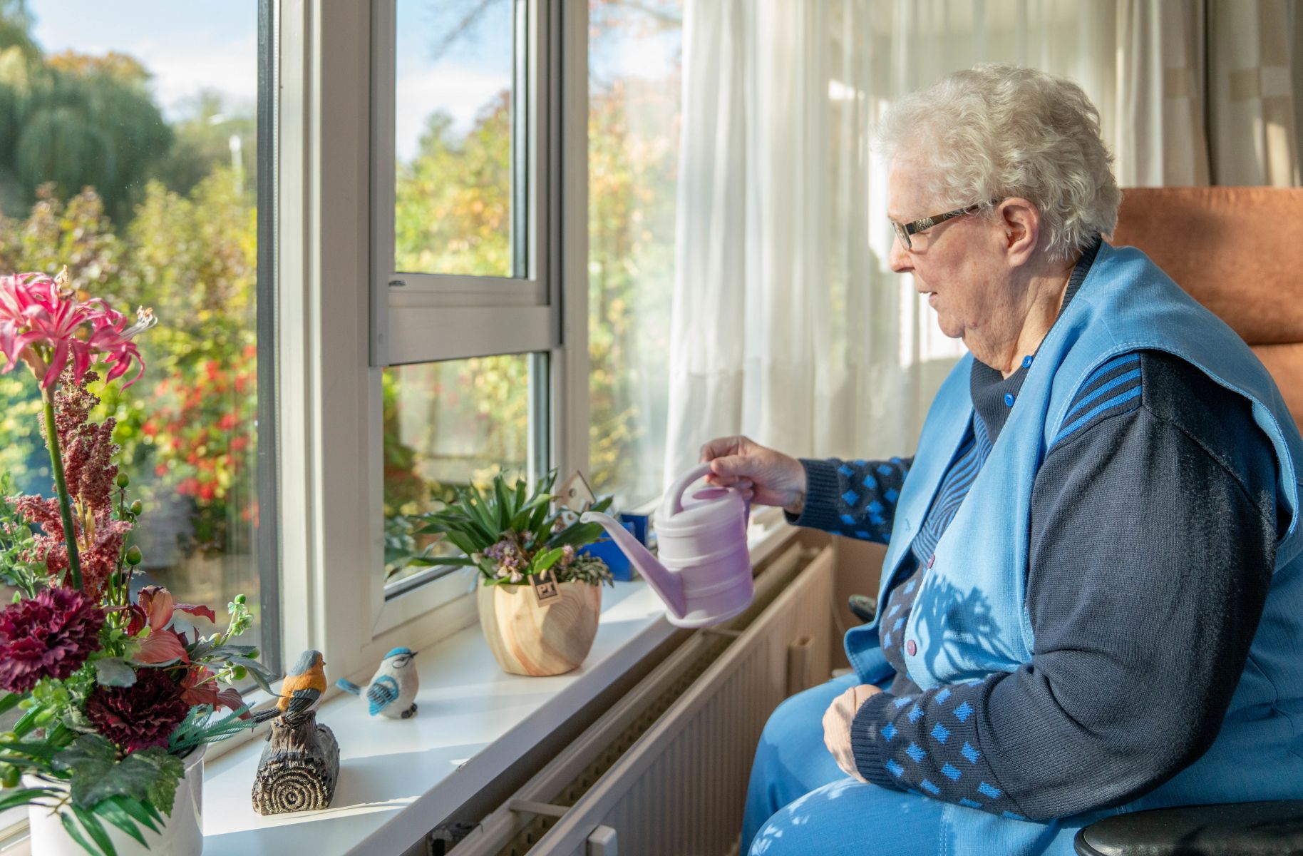 DM Zelfstandig Wonen Mw Veldboer Plant Water Geven 3 PZC Dordrecht-zelfstandig wonen-dubbelmonde