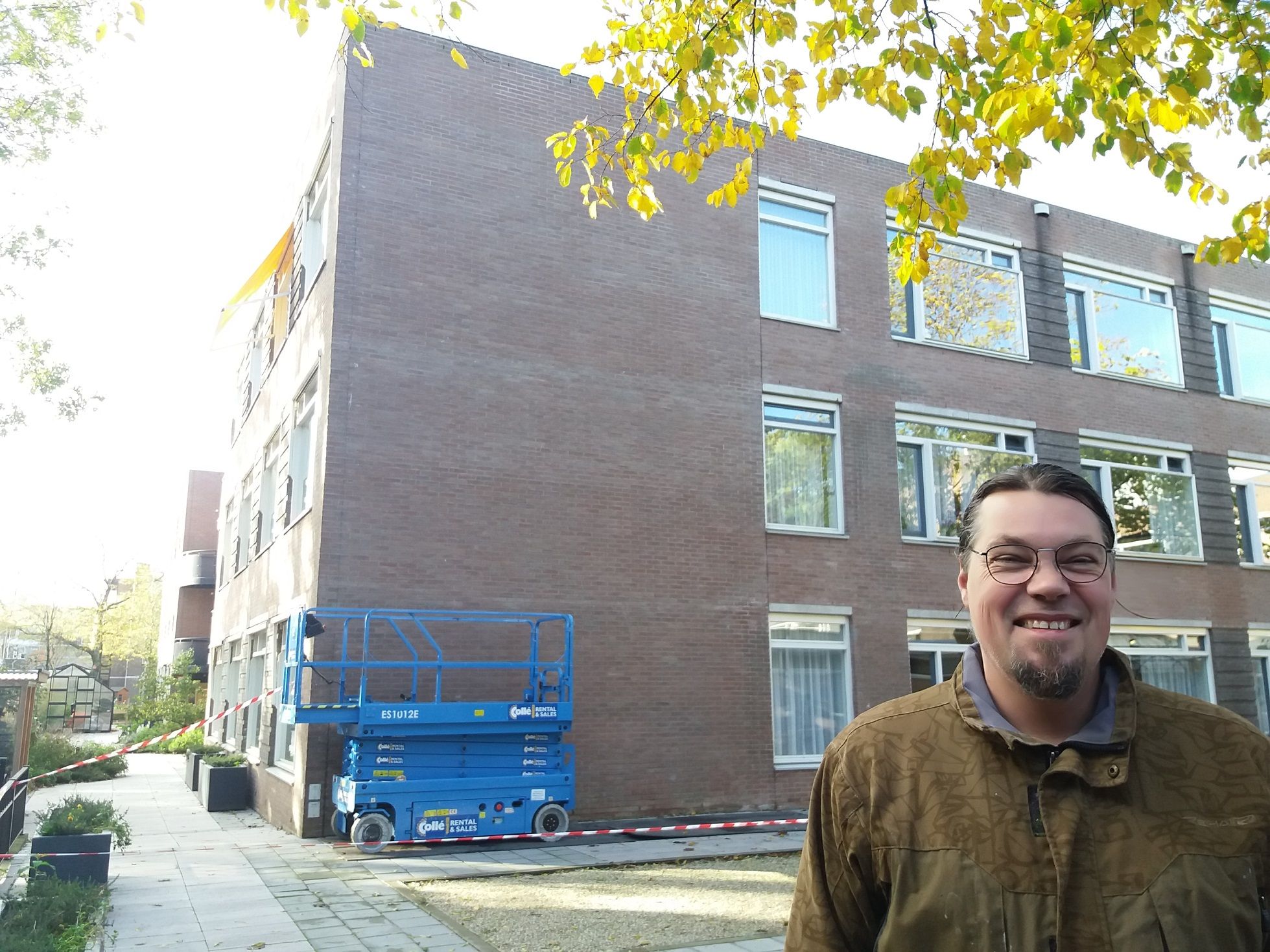 Foto Remco Van Hoek Bij Betreffende Muur LR